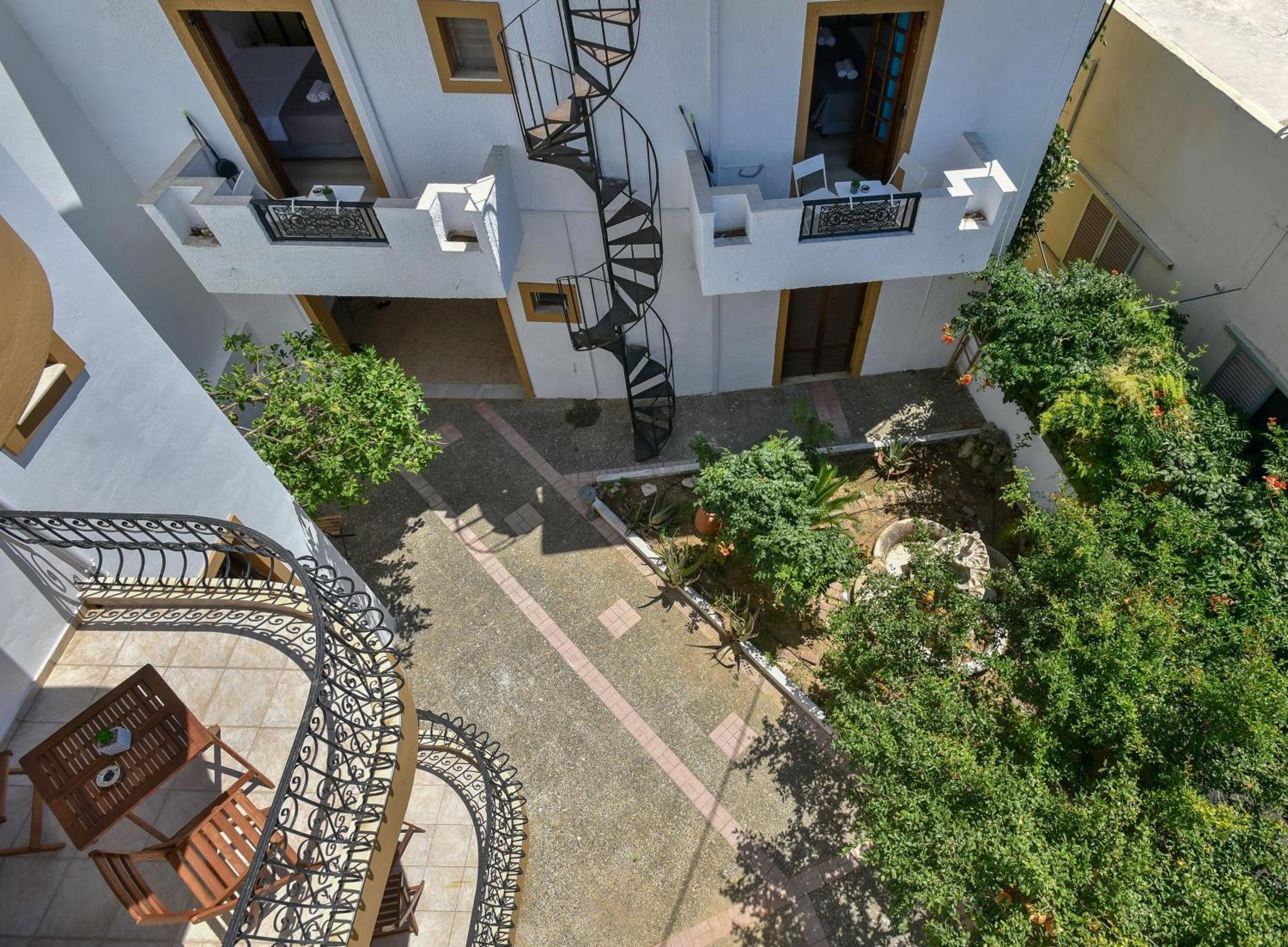 אגיה פלגיה קיתירה Eva Studios & Apartments מראה חיצוני תמונה