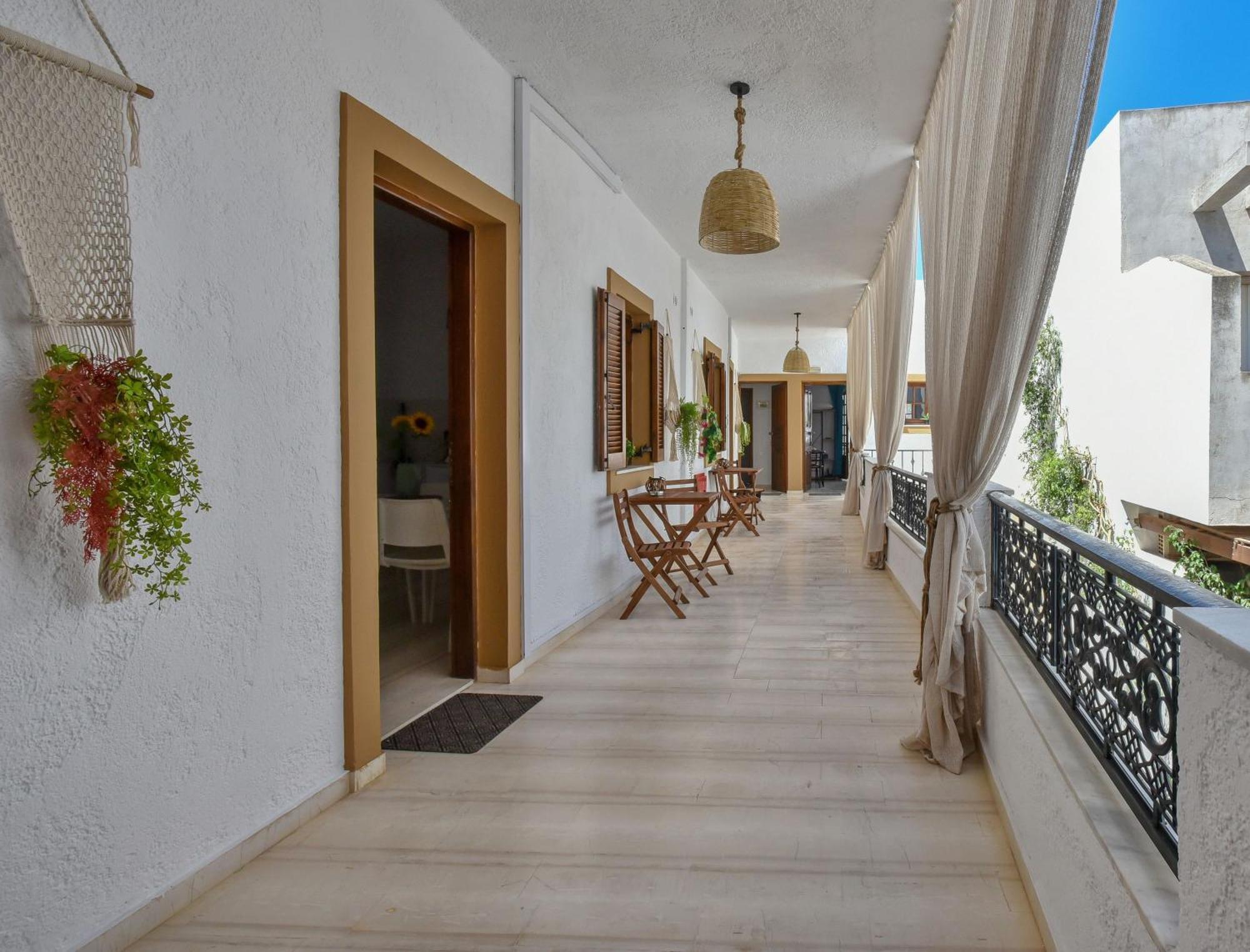 אגיה פלגיה קיתירה Eva Studios & Apartments מראה חיצוני תמונה